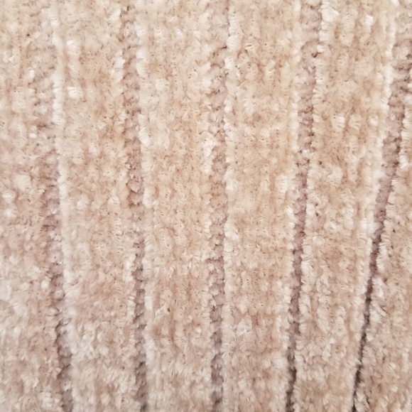 Romeo & Juliet Couture Sweater Size Small - Picture 4 of 11